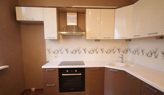 Монтаж вытяжки на кухне своими руками